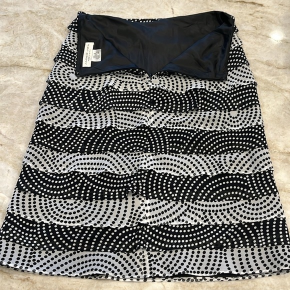 Jackie Jon | Tiered Polka Dot Pencil Skirt | Black & White | Size 6 - Picture 2 of 11